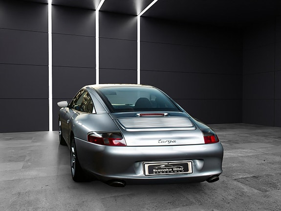 Porsche 911 Targa 5 of 16