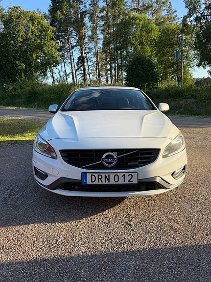 Volvo S60 3 of 8