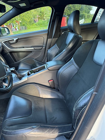 Volvo S60 6 of 8
