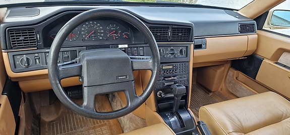 Volvo 760 8 of 17