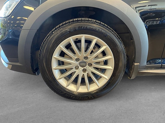 Audi A4 allroad 8 of 12