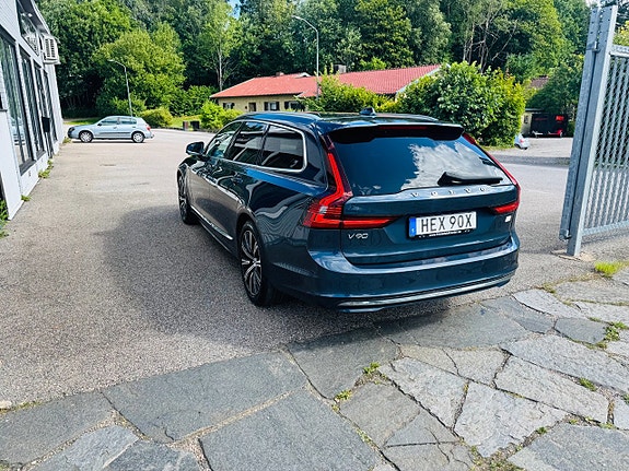Volvo V90 4 of 5
