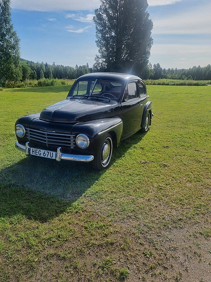 Volvo PV444 3 of 5