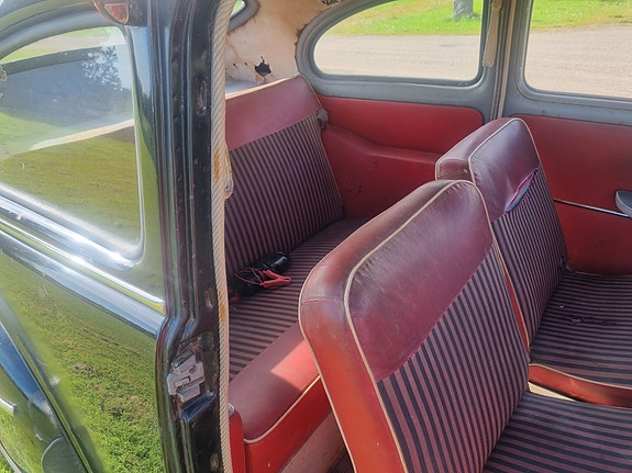 Volvo PV444 4 of 5