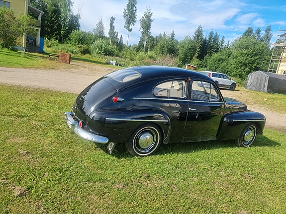 Volvo PV444 2 of 5