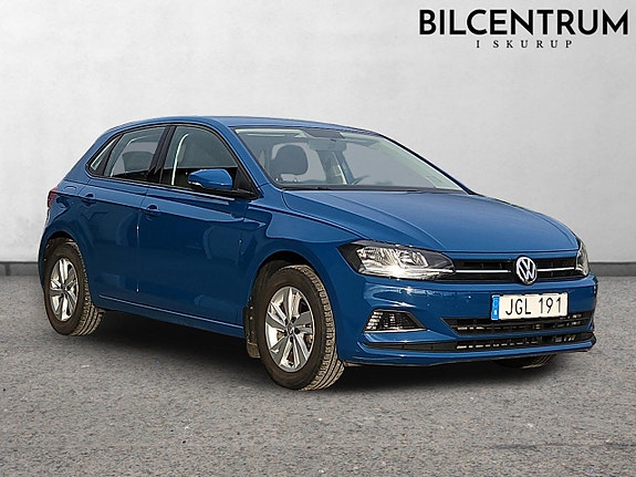 Volkswagen Polo 2 of 5