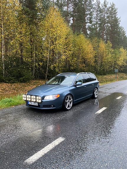 Volvo V70 4 of 4