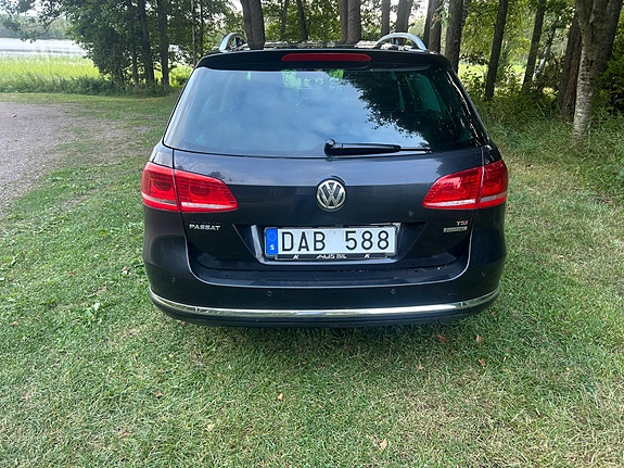 Volkswagen Passat 4 of 5