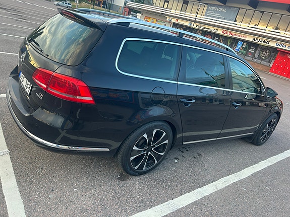 Volkswagen Passat 3 of 5