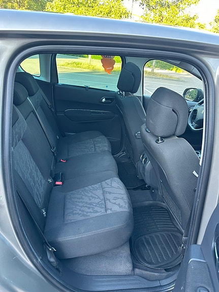 Peugeot 3008 8 of 9