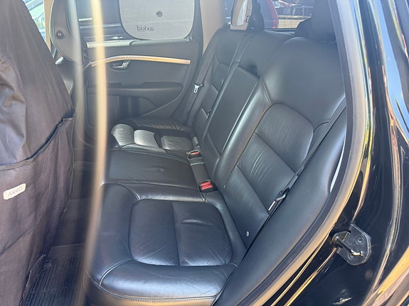 Volvo V70 7 of 8