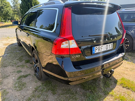 Volvo V70 4 of 5