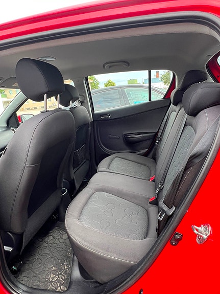 Hyundai i20 3 of 5