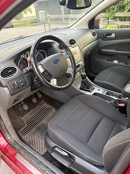 Ford Focus 5 of 5