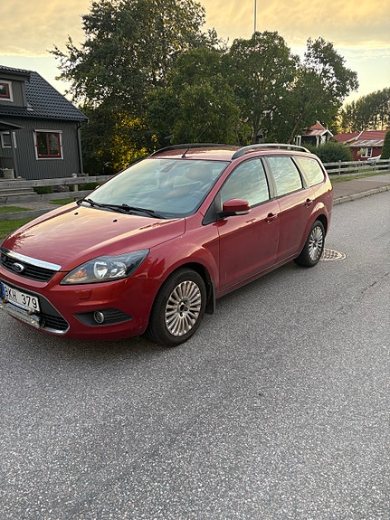 Ford Focus 2 of 5