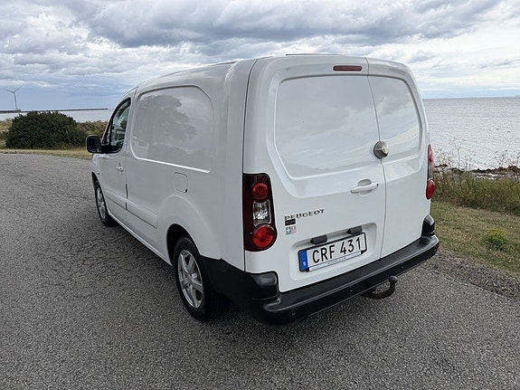 Peugeot Partner 3 of 5