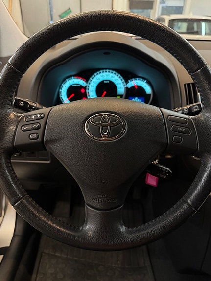 Toyota Corolla Verso 11 of 18