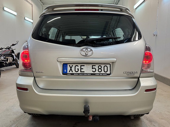 Toyota Corolla Verso 8 of 18