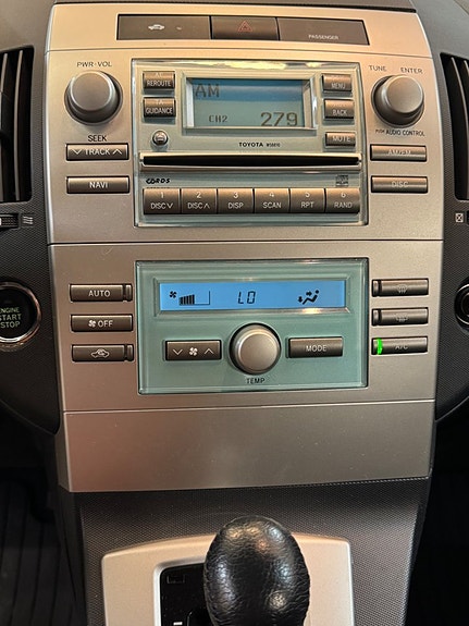 Toyota Corolla Verso 15 of 18