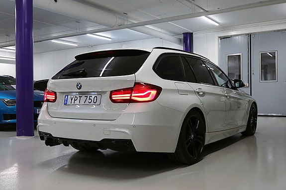 BMW 320d 5 of 29