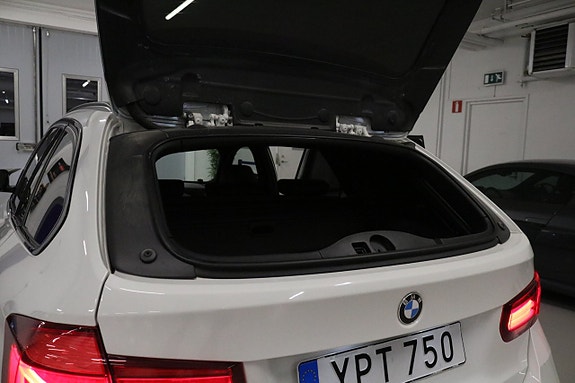 BMW 320d 15 of 29
