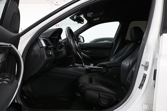BMW 320d 16 of 29