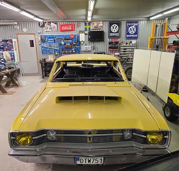 Dodge Dart 3 of 5