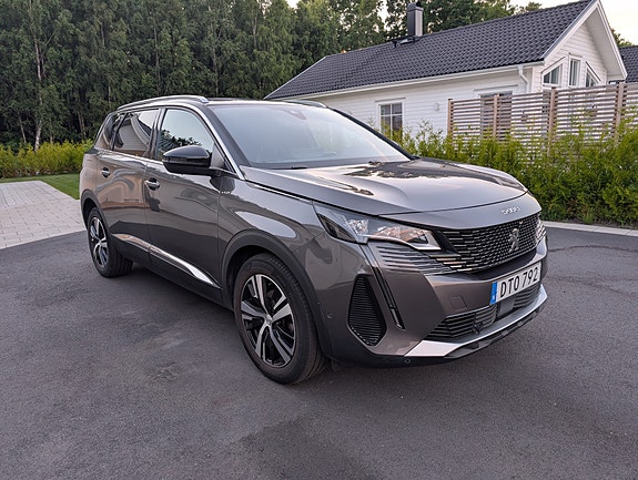 Peugeot 5008 4 of 5