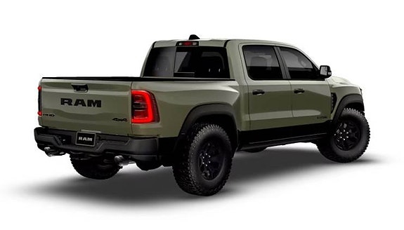 Dodge RAM 1500 2 of 3