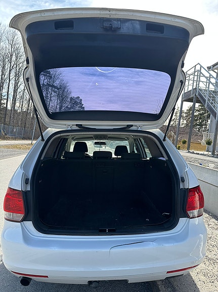 Volkswagen Golf VI 5 of 5