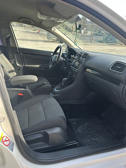 Volkswagen Golf VI 4 of 5