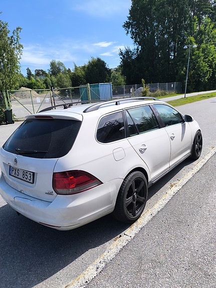 Volkswagen Golf VI 3 of 5