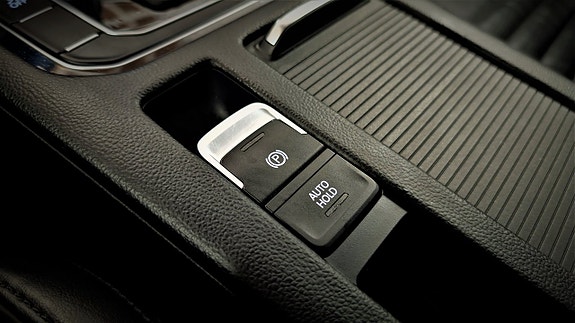Volkswagen Passat 20 of 28
