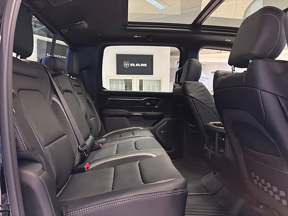 Dodge RAM 1500 9 of 24