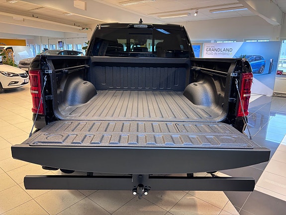 Dodge RAM 1500 21 of 24
