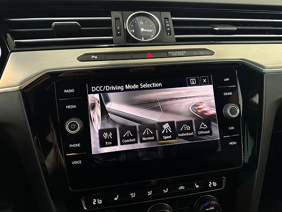 Volkswagen Passat Alltrack 25 of 26