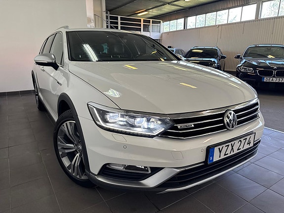 Volkswagen Passat Alltrack 6 of 26