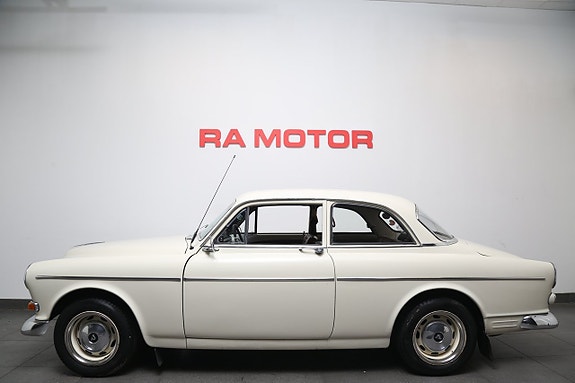 Volvo Amazon 2 of 5