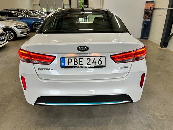 Kia Optima 3 of 5