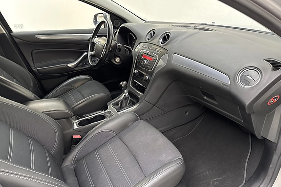 Ford Mondeo 4 of 5