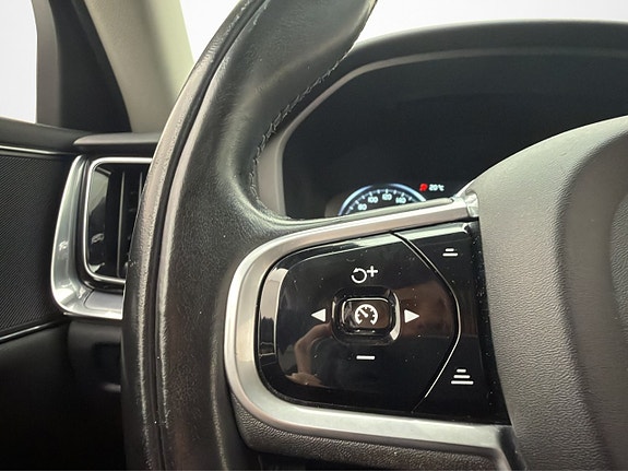 Volvo V60 13 of 30
