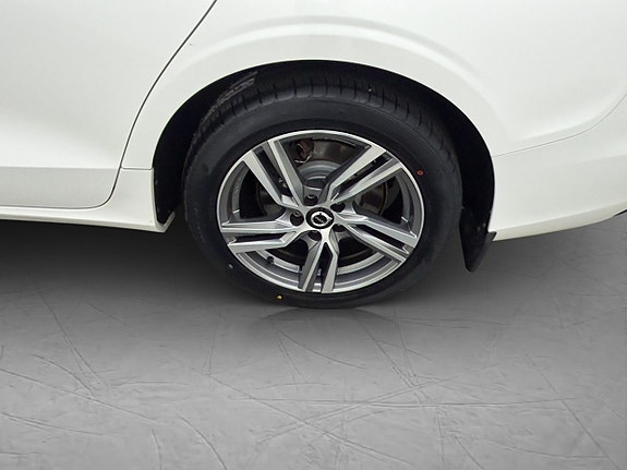 Volvo V60 28 of 30