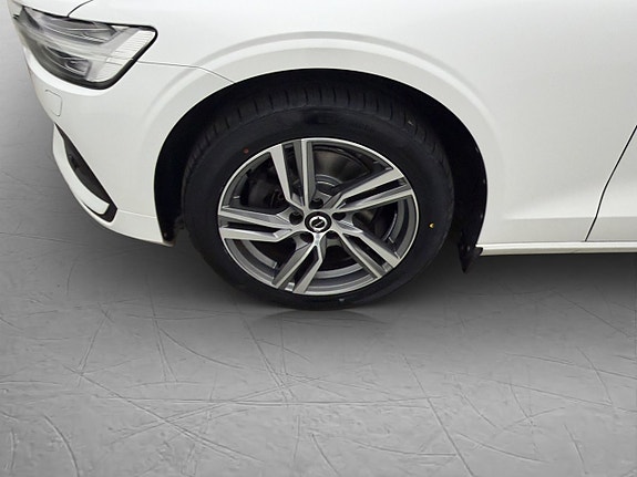 Volvo V60 27 of 30