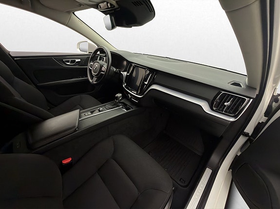 Volvo V60 24 of 30