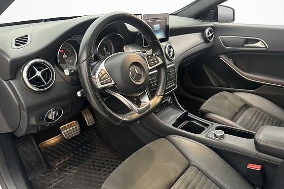Mercedes-Benz CLA220 d 8 of 17