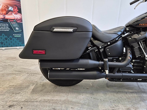 Harley-Davidson FXBBS Street Bob 114 12 of 18