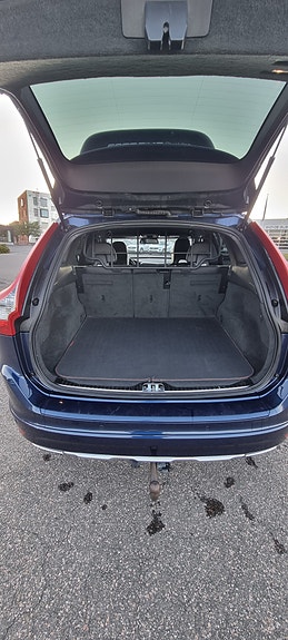 Volvo XC60 5 of 12