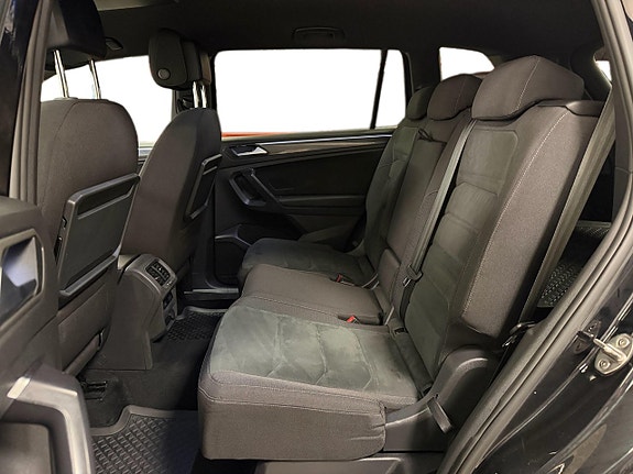 Volkswagen Tiguan Allspace 12 of 30