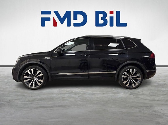 Volkswagen Tiguan Allspace 2 of 5