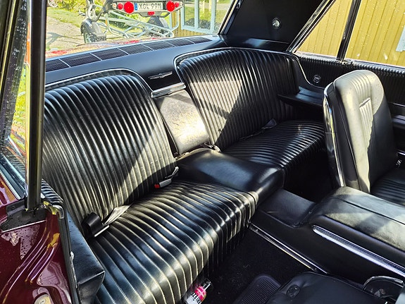 Ford Thunderbird 12 of 20